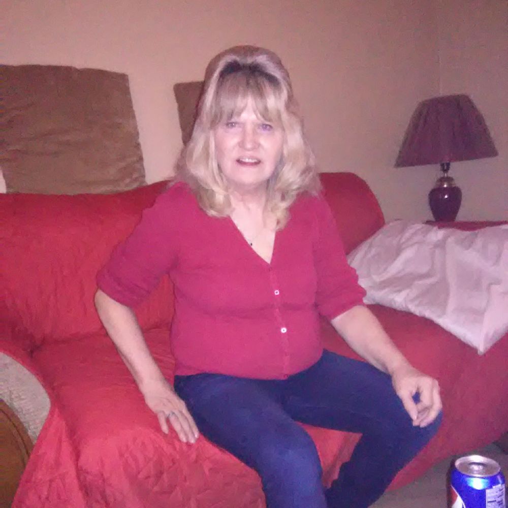 Meet your Posher, Debbie